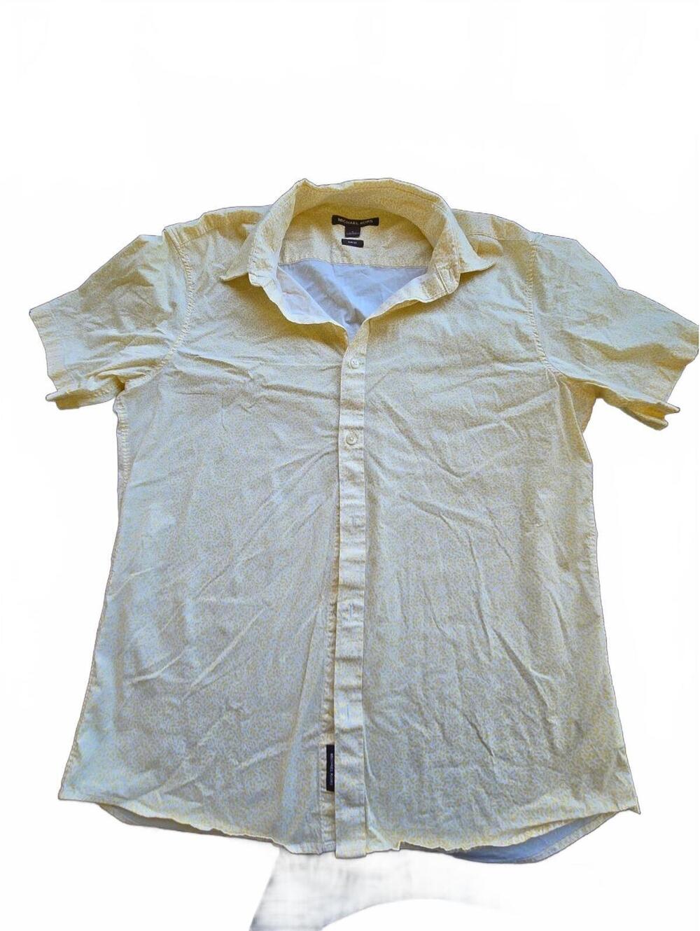 White short sleeve button front shirt